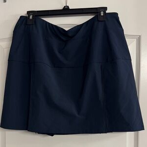 Navy pleated Lands' End LG for Women's Skort